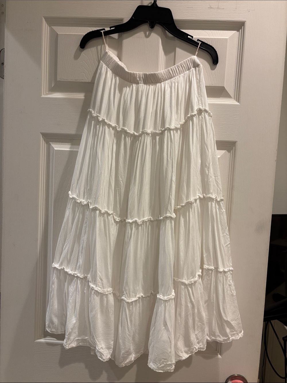 Aritzia Wilfred white skirt